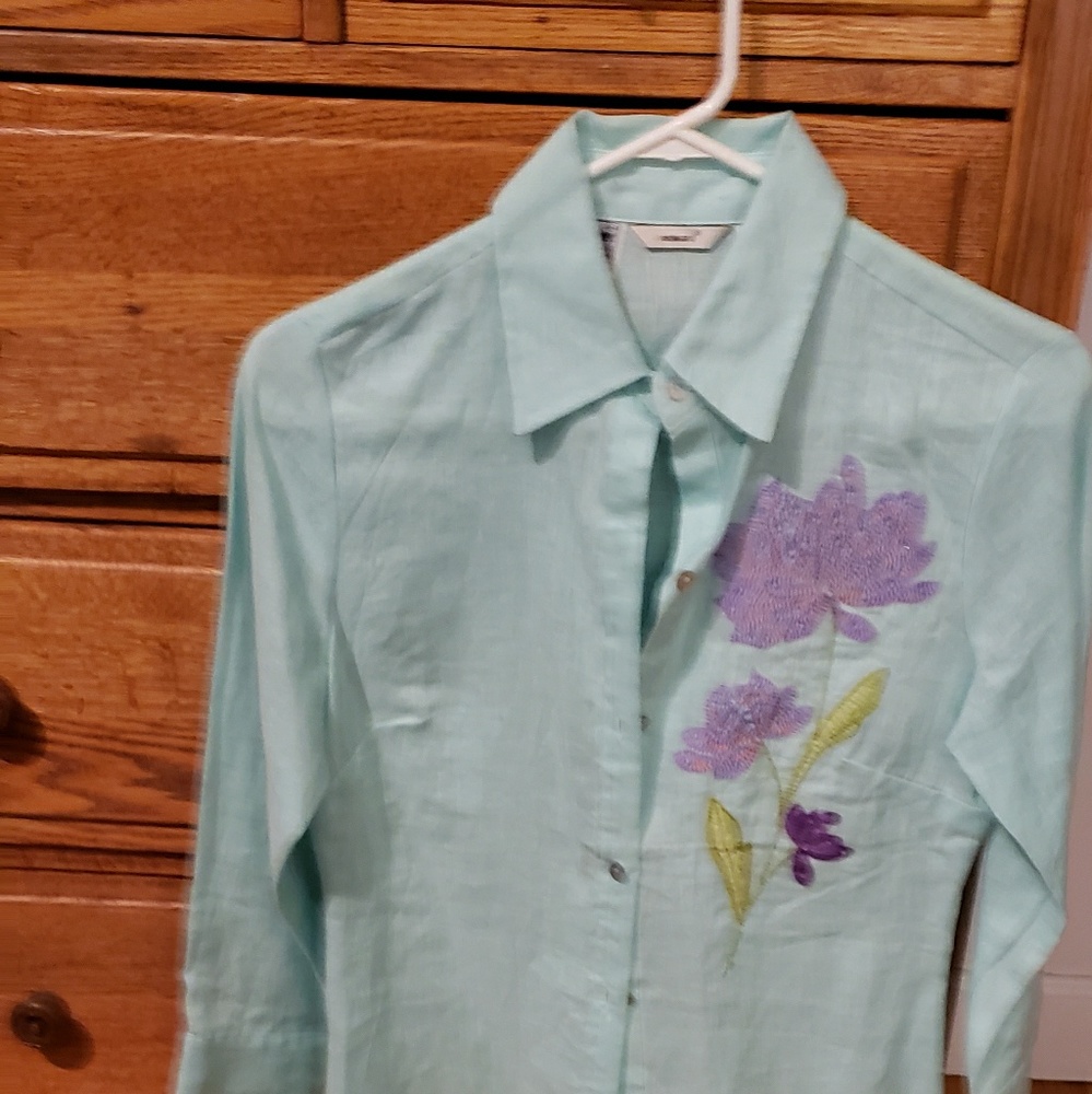 Women's Edward Linen Appliqued Blouse NWT Size 2